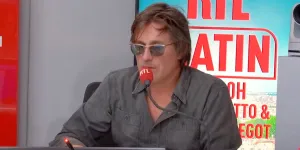 "Le jour où elle est partie…" : Thomas Dutronc évoque avec émotion ses derniers instants avec Françoise Hardy (VIDEO)