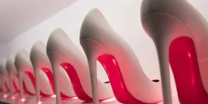 Christian Louboutin : une ancienne salariée en garde à vue, ce butin démentiel de chaussures et de sacs retrouvé chez elle