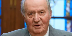 Juan Carlos : il a tué son petit frère !