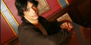 Georges-Alain Jones recadre la professeure de sa fille après un geste "très déplacé"