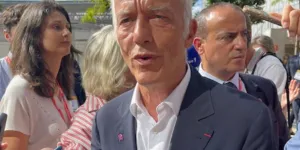 "J'en ai marre des politiques qui ne font pas leur boulot" : les patrons n'accablent pas Bayrou, mais veulent être rassurés