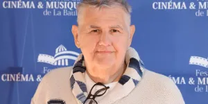 Pierre Ménès attend de Marie Portolano qu’elle prouve qu’il lui a soulevé sa jupe dans une émission : "C’est un mystère"