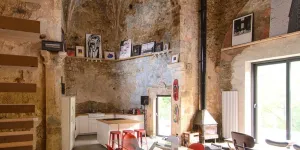 Avant / après en Espagne, une église abandonnée transformée en loft