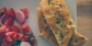 Découvrez la focaccia aux légumes : Une recette incontournable pour un apéritif plein de saveurs