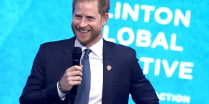 Le Prince Harry pro du surf : cette surprenante vidéo de lui sur les vagues californiennes, dévoilée sur Instagram