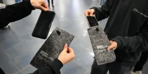 Le dispositif « Portable en pause » boudé par les collèges, en dépit des annonces de rentrée