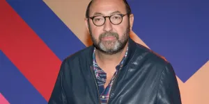 "Il a rigolé, juste avant de mourir" : Kad Merad, les derniers instants surprenants de son père Rémy Merad