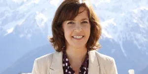 "C'est évidemment une erreur…" : Nathalie Renoux (M6) contrainte de présenter ses excuses en plein JT