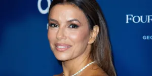 Eva Longoria : 5 ans après son ex, Tony Parker, elle parraine un prestigieux évènement, avec Jean Reno