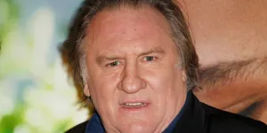 Gérard Depardieu recadré par Fabien Onteniente en plein tournage : "Une figurante était en pleurs"