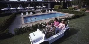 "C’était le début des portables, et elle l’appelait dix fois par jour" : le mystérieux troisième homme de Diane Barrière