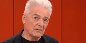 "Des gens qui ne durent pas très longtemps" : Daniel Lavoie (Notre-Dame de Paris) sans filtre sur les candidats de "The Voice" et de la "Star Academy"