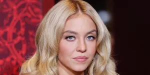 “Je suis contre la haine” : Sydney Sweeney (Euphoria) dément enfin les accusations de racisme suite à une publicité polémique