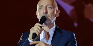 « Je suis très très fier » : Gad Elmaleh rachète le cabaret Michou et dévoile son nouveau projet