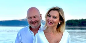 Affaire Cauet : l'animateur et son épouse portent plainte contre la principale accusatrice