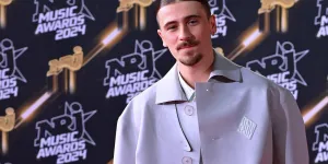 NRJ Music Awards 2024 : Pierre Garnier face à un "hystérique" à la fin de la cérémonie, le chanteur ne sait plus où se mettre