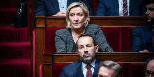 Les indiscrétions de "Marianne" : le calcul politique du RN avec l'abrogation de la réforme des retraites