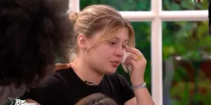 "J’ai pris 10 kilos en 3 mois" : Marine fond en larmes en plein coach vocal de Lucie Bernardoni dans la Star Academy