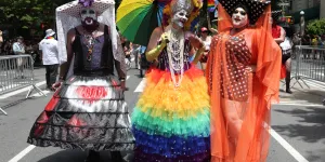 "Je ne sais pas combien de temps on arrivera à tenir" : en Russie, le spleen des drag-queens, passées dans la clandestinité