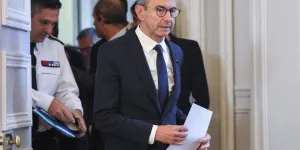 Rupture, cohabitation et union des droites : la première grosse bourde politique de Bruno Retailleau