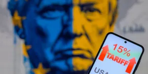 Riposte, délocalisation... Quelles conséquences après l'humiliation de l'accord Trump-von der Leyen ?