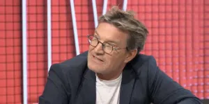 Benjamin Castaldi : cette opération de chirurgie esthétique radicale qui lui a été soufflée par Cyril Hanouna