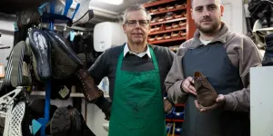 Donnés pour morts il y a 30 ans, les cordonniers en ont encore sous la semelle