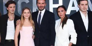 Victoria Beckham et sa fille Harper rivalisent de style : le duo adopte la tendance du sleepwear