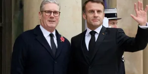 Cérémonie du 11-Novembre : Emmanuel Macron et Keir Starmer commémorent l’amitié franco-britannique