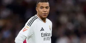 Froid, arrogant, méprisant : Kylian Mbappé, l'enfant prodige devenu le Napoléon du football