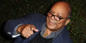 Quincy Jones : son certificat de décès révèle quelle maladie l’a emporté