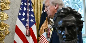 États-Unis : quand la droite catholique post-libérale plaide carrément… pour un changement de régime