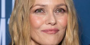 Jack Depp, le fils de Vanessa Paradis, serveur incognito à Paris depuis 2 ans : son patron raconte