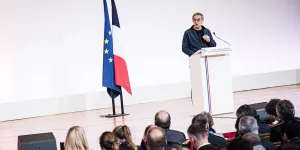 Les sociaux-démocrates, en route pour une "troisième gauche" ?