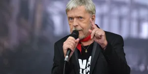 "J'ai commencé à écrire des chansons" : à 72 ans, Renaud annonce un prochain album