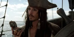 Johnny Depp reprend son personnage de Jack Sparrow pour aller rendre visite à des enfants malades