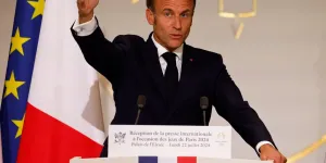 Après les législatives, le roman, dont Macron serait à la fois l’auteur et le héros, touche-t-il à sa fin ?