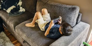 ENQUÊTE. Écrans et enfants : quand la recherche publique flirte avec les intérêts privés