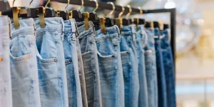 Voici les 4 tendances jean que l’on verra partout cet automne