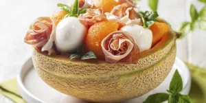 Recette anticanicule : voici la salade parfaite pour se rafraîchir quand le thermomètre grimpe et elle est signée Cyril Lignac