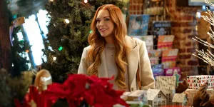 Lindsay Lohan coincée avec son ex dans une nouvelle comédie romantique de Noël. Netflix dévoile les premières images ! (VIDEO)