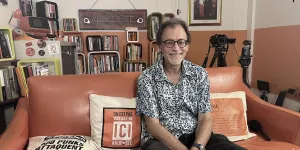 La «médiarchie» a remplacé la démocratie. Avec Yves Citton | Au Poste, média indépendant 100% Live & Libre