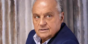 "Je voyais des mecs se faire des fellations", Sacrée soirée : 16 ans après la fin de l’émission, les graves accusations du neveu de Gérard Louvin