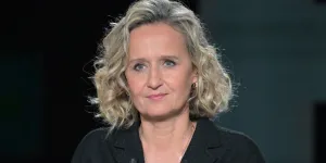 “J’ai à coeur de…” : Caroline Roux répond aux critiques sur Léa Salamé à la présentation du JT du 20 heures