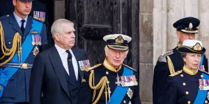 Charles III : le roi assène le coup de grâce à son frère Andrew