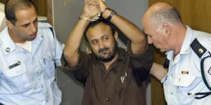 "La bête noire" d'Israël, "un symbole" pour les Palestiniens : qui est Marwan Barghouti, en prison depuis plus de 20 ans ?
