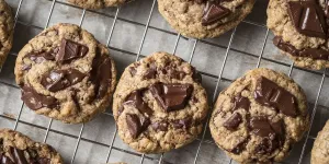 Cette nutritionniste partage la recette de son maxi cookie sans beurre et allégé en sucre