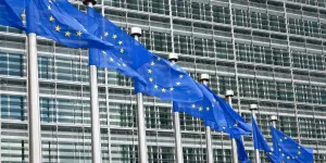 Omnibus : la directive européenne inquiétante  : épisode 1/3 du podcast L’Europe, esclave numérique des Etats-Unis ?