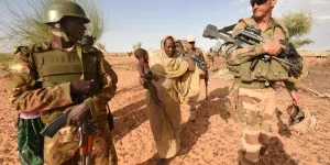 Opérations militaires extérieures de la France: le départ du Niger confirme un changement d'ère