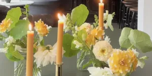 Cette astuce simple pour présenter un bouquet comme chez le fleuriste